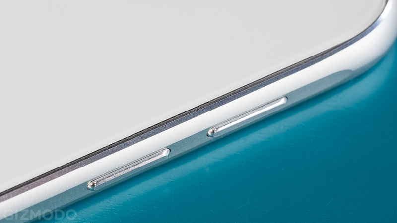 Illustration for article titled Samsung Galaxy S6 Review: Not The Next Big Thing, Just a Fantastic Phone